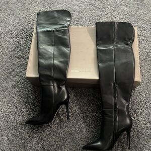 BCBG thigh high Laskin boots never worn